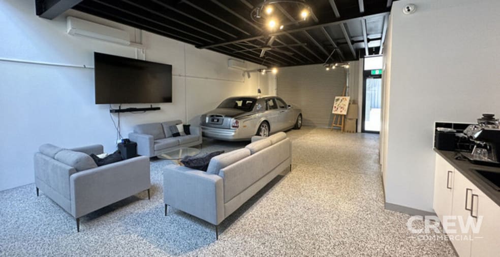 Click to view all images 21/2 Case Street Southport QLD 4215 - Image 1