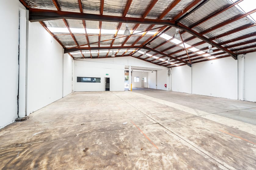 Click to view all images 31 Pemberton Street Botany NSW 2019 - Image 3