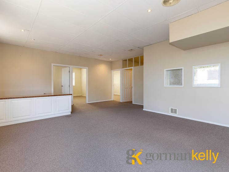 Click to view all images Unit 2/457 Chapel Street South Yarra VIC 3141 - Image 2