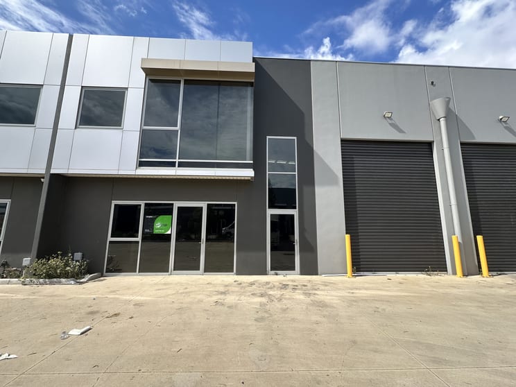 Click to view all images 3/18 Network Drive Truganina VIC 3029 - Image 1