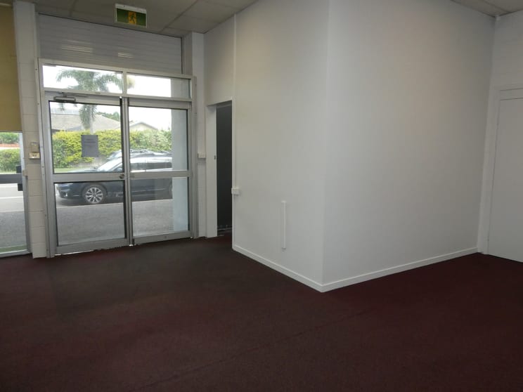 Click to view all images 2/21 Tavern Street Kirwan QLD 4817 - Image 3