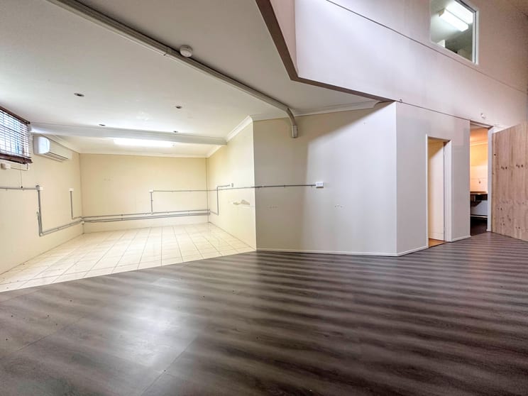 Click to view all images 6/62 Siganto Drive Helensvale QLD 4212 - Image 3