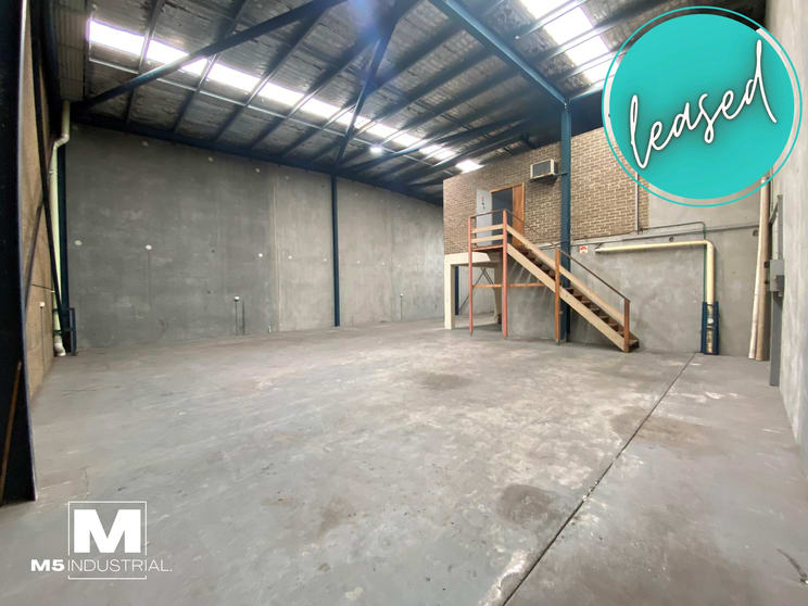 Click to view all images 4/46 Seton Road Moorebank NSW 2170 - Image 3