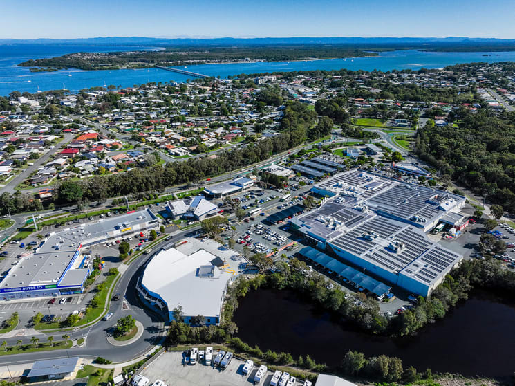 Click to view all images T2/4 Fortune Avenue Bongaree QLD 4507 - Image 3