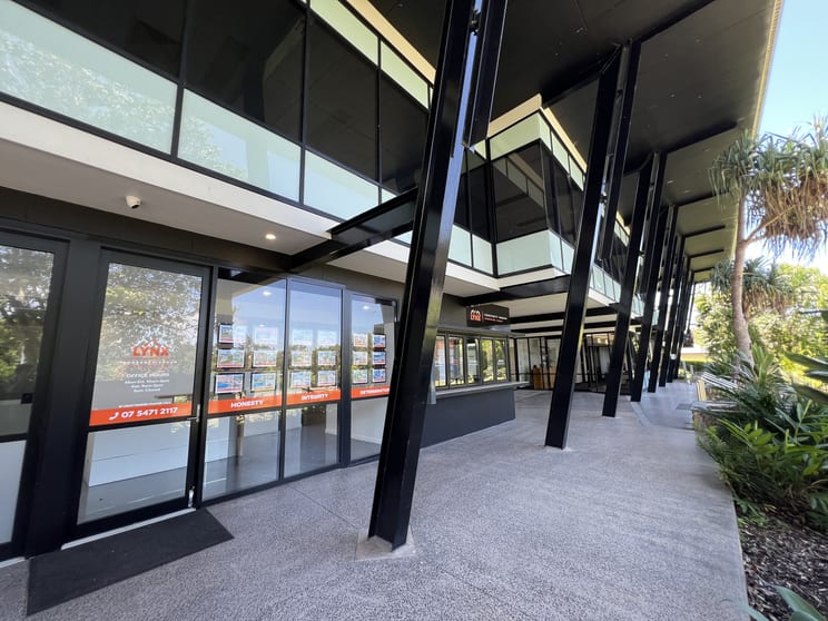 Click to view all images 3b/2 Balgownie Drive Peregian Springs QLD 4573 - Image 1