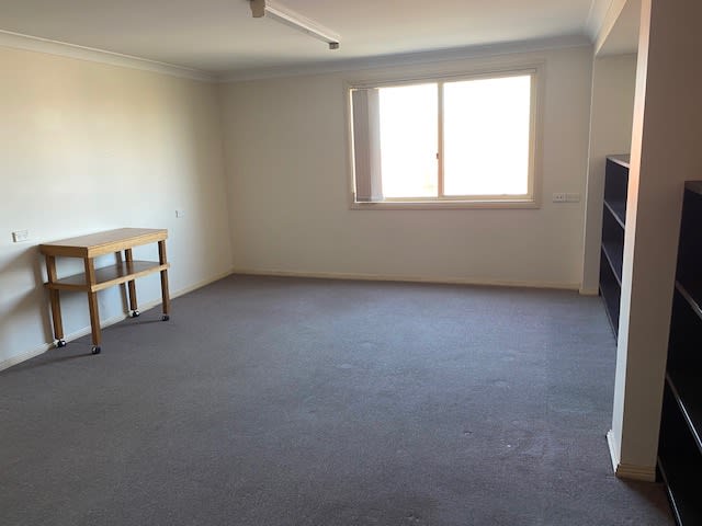 Click to view all images Suite 2 / 18 Sweaney Street Inverell NSW 2360 - Image 3
