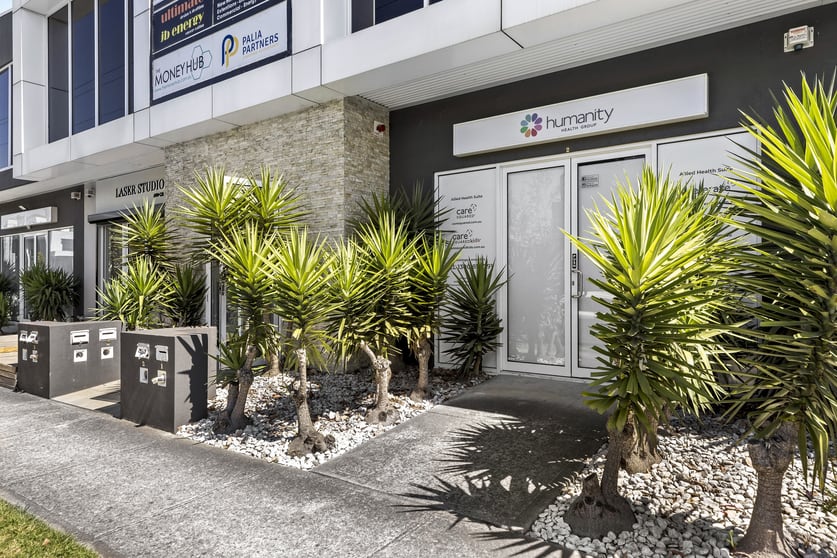 Click to view all images 2/323 Pascoe Vale Road Essendon VIC 3040 - Image 1