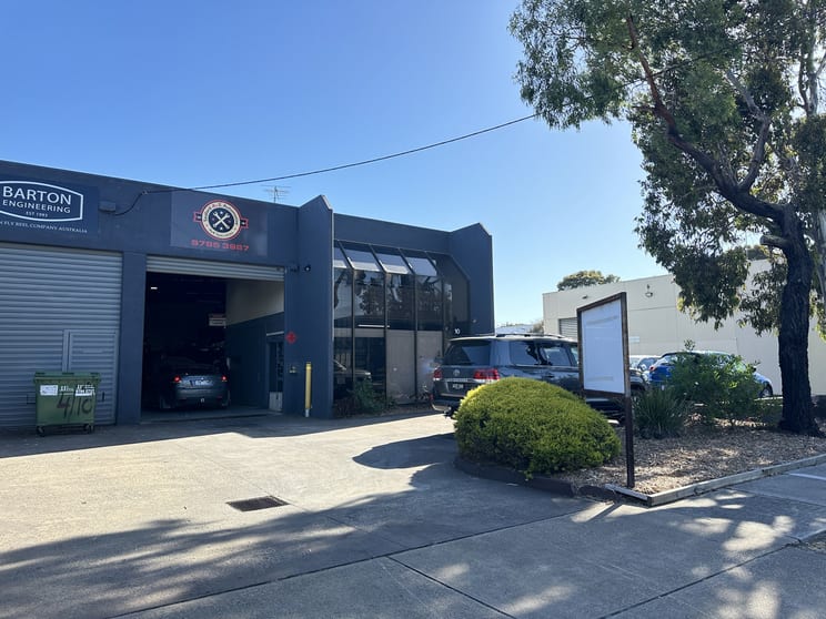 4/10-12 Peninsula Boulevard Seaford VIC 3198 - Image 2