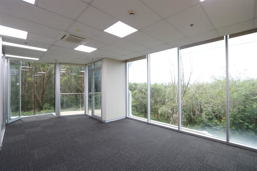 Click to view all images 7/2-4 Northumberland Road Caringbah NSW 2229 - Image 2
