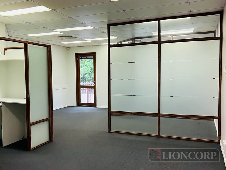 26/1 Park Road Milton QLD 4064 - Image 2