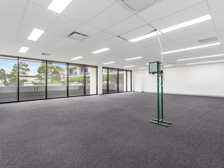 Click to view all images 1.23/29-31 Lexington Drive Bella Vista NSW 2153 - Image 3