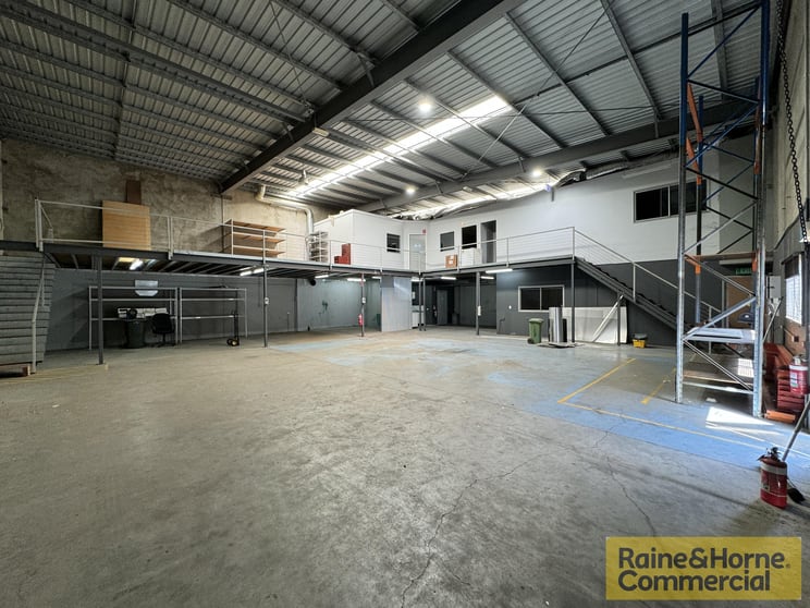 Click to view all images 9/50-52 Kremzow Road Brendale QLD 4500 - Image 3