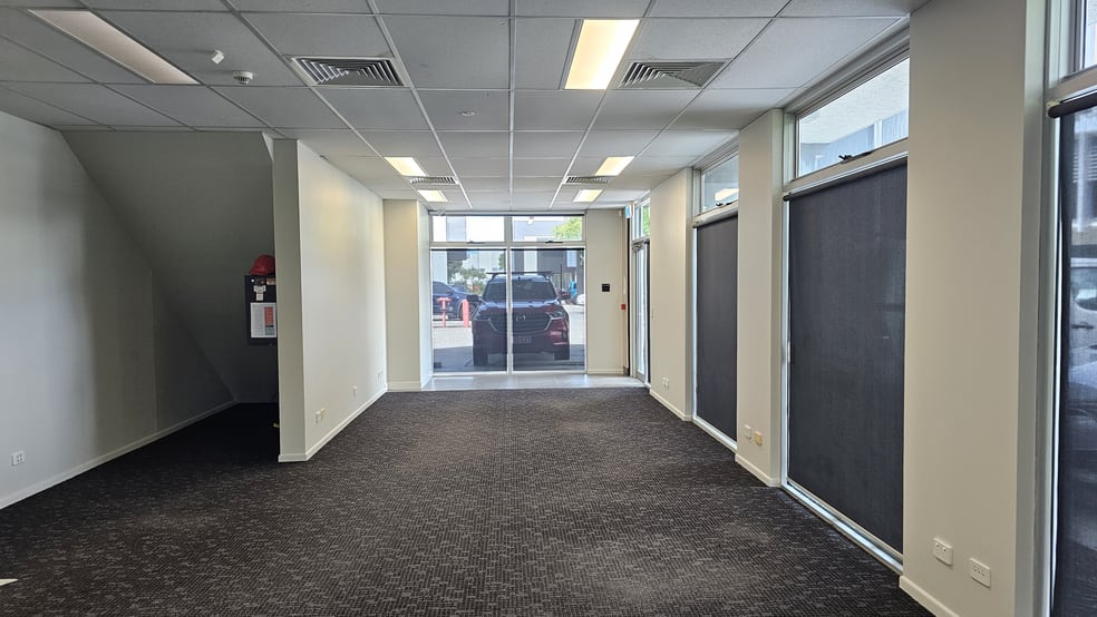 Click to view all images D1/5 Grevillea Place Brisbane Airport QLD 4008 - Image 2