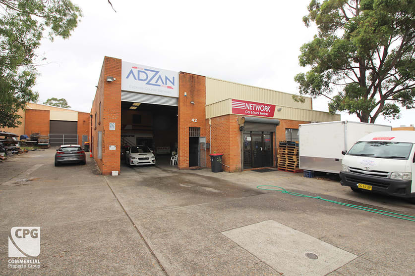 Click to view all images 1A/42 Garema Circuit Kingsgrove NSW 2208 - Image 1
