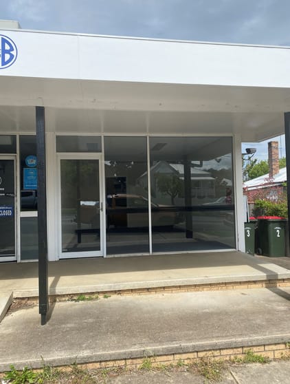 Click to view all images 3/11 Marsh Street Armidale NSW 2350 - Image 1
