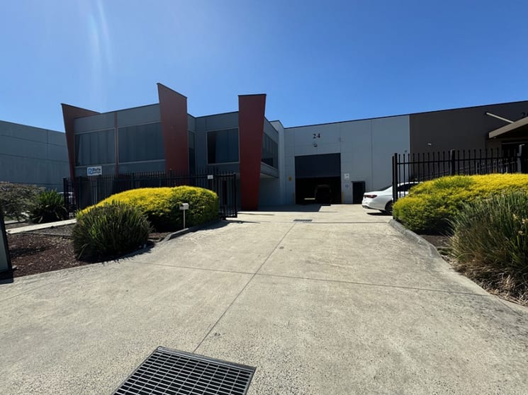 24 Deans Court Dandenong VIC 3175 - Image 1