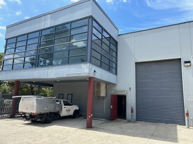 Click to view all images Unit 1/1 Anderson St Botany NSW 2019 - Image 3