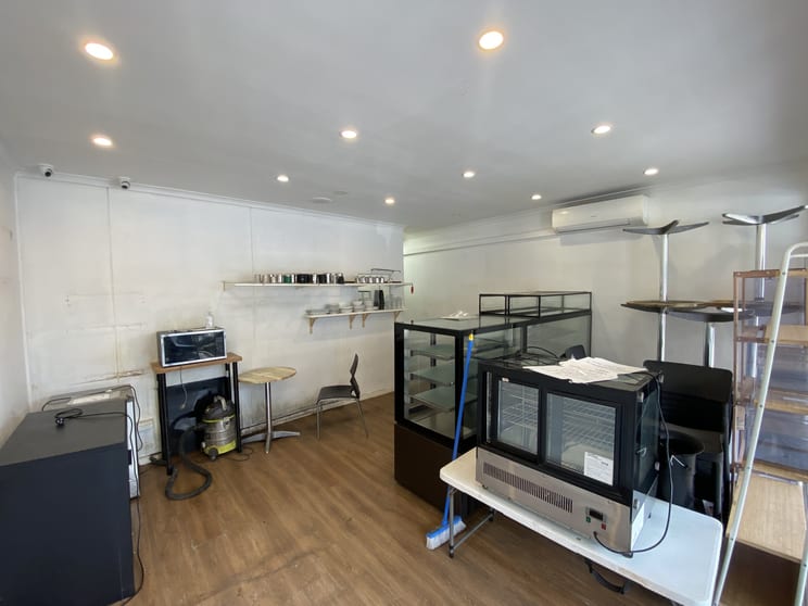 Click to view all images Shop 1/9 Oaks Avenue Dee Why NSW 2099 - Image 3