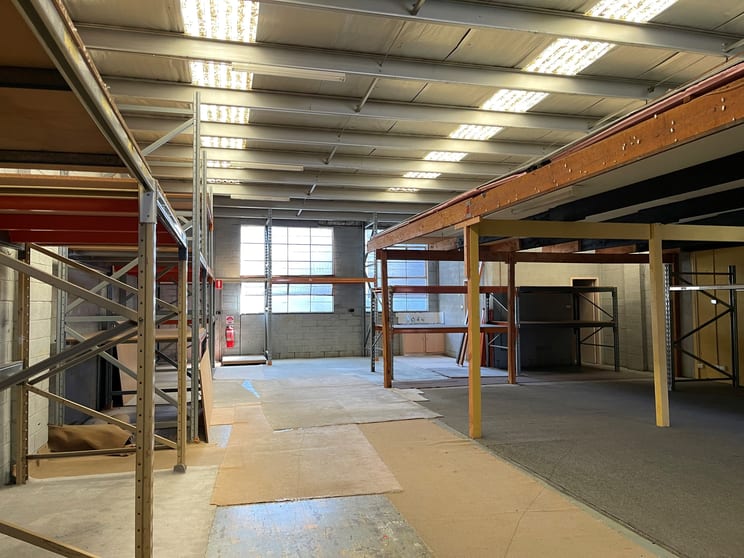 Click to view all images Unit 2 / 5 Birdum Street Moorabbin VIC 3189 - Image 2