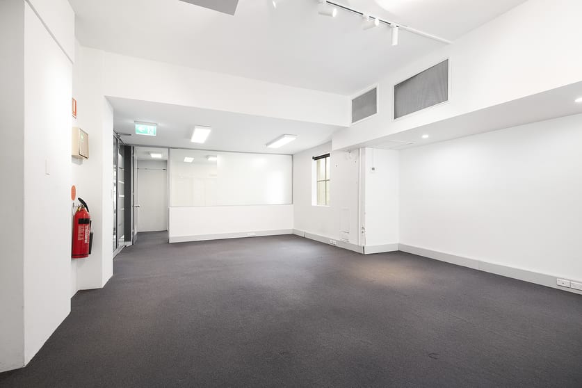 Click to view all images 1/5 Ridge Street North Sydney NSW 2060 - Image 3