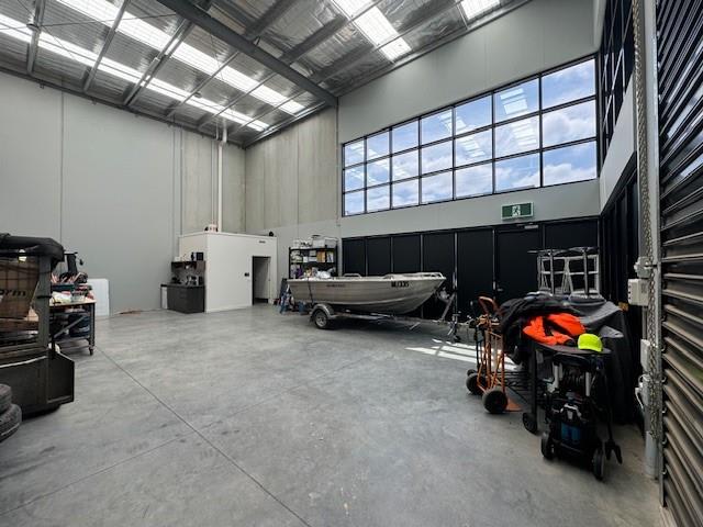 Click to view all images Unit 14/2-6 Corporate Terrace Pakenham VIC 3810 - Image 2