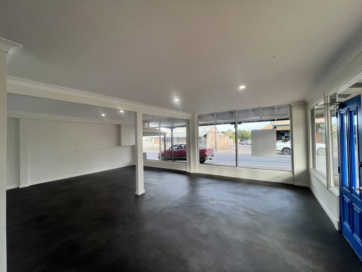 Click to view all images 18-20 Main Street Kapunda SA 5373 - Image 3