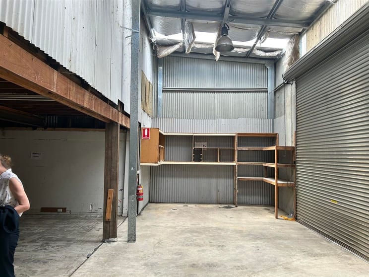 Click to view all images 4B/270 Mann Street Armidale NSW 2350 - Image 1