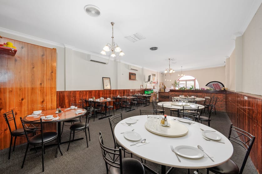 Click to view all images 27 Old Perth Road Bassendean WA 6054 - Image 2