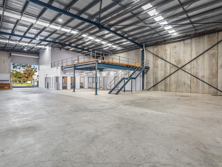 Click to view all images Wetherill Park NSW 2164 - Image 3