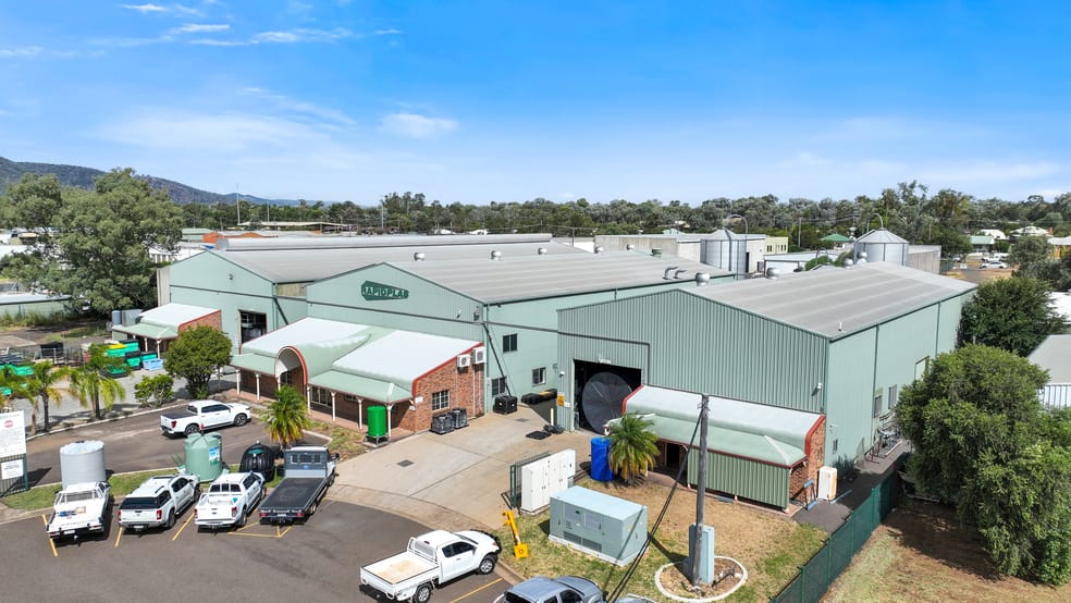 Click to view all images 19 Macintosh Street Tamworth NSW 2340 - Image 1