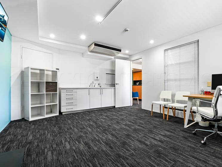 Click to view all images G01 East/138 Carillon Avenue Newtown NSW 2042 - Image 2