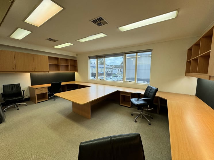 Click to view all images Unit 3/800-812 Old Illawarra Road Menai NSW 2234 - Image 3