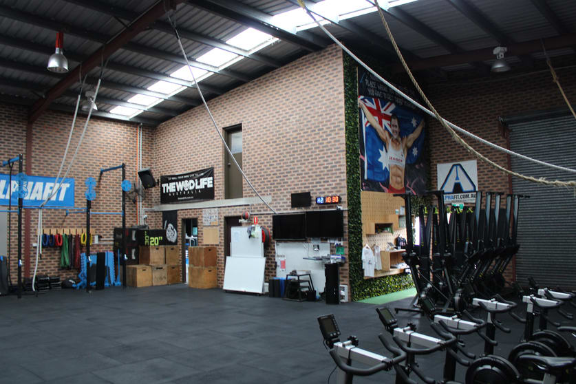 Click to view all images 5/16-18 Resolution Drive Caringbah NSW 2229 - Image 3