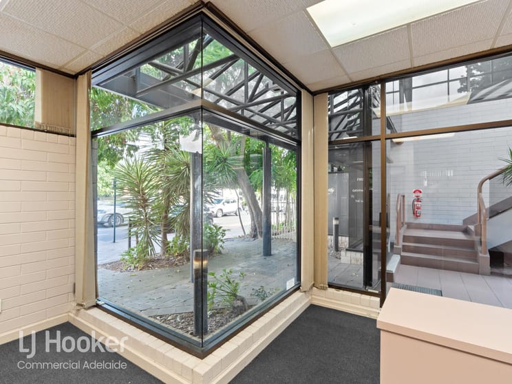 Click to view all images 1/246 Melbourne Street North Adelaide SA 5006 - Image 3