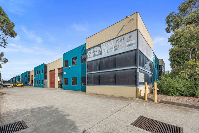 Click to view all images 182/266 Osborne Avenue Clayton South VIC 3169 - Image 2