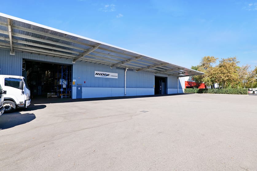 Click to view all images 19 Tomlinson Road Welshpool WA 6106 - Image 3