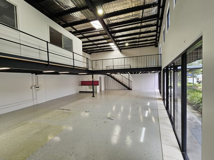 Click to view all images Burleigh Heads QLD 4220 - Image 1