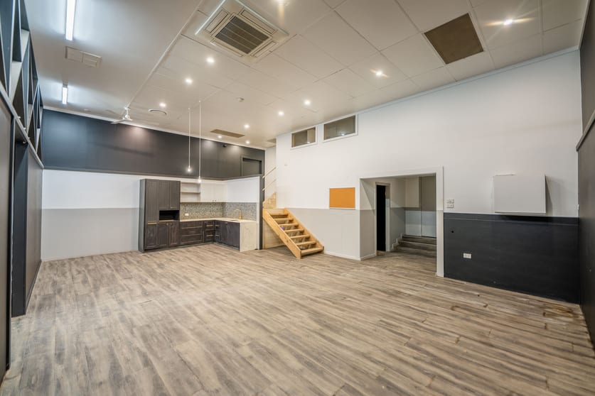 Click to view all images 6 Lawler Street Forbes NSW 2871 - Image 2