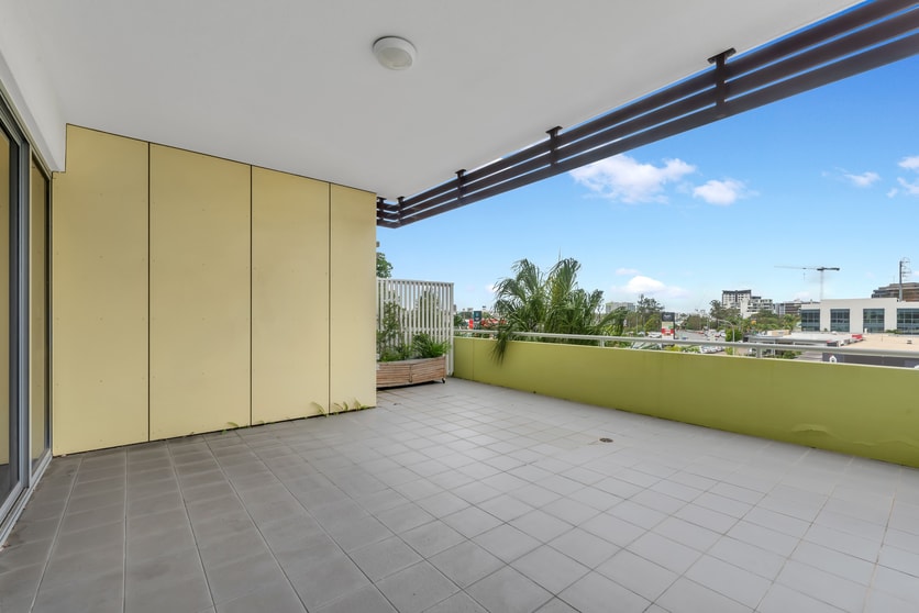 Click to view all images T2 207/55 Plaza Parade Maroochydore QLD 4558 - Image 2