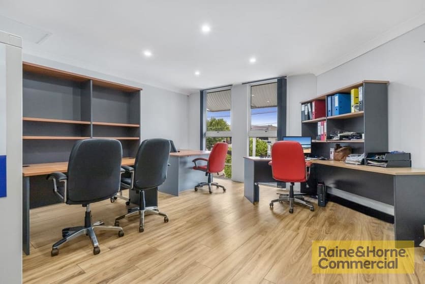 Click to view all images 2/27 Magura Street Enoggera QLD 4051 - Image 3