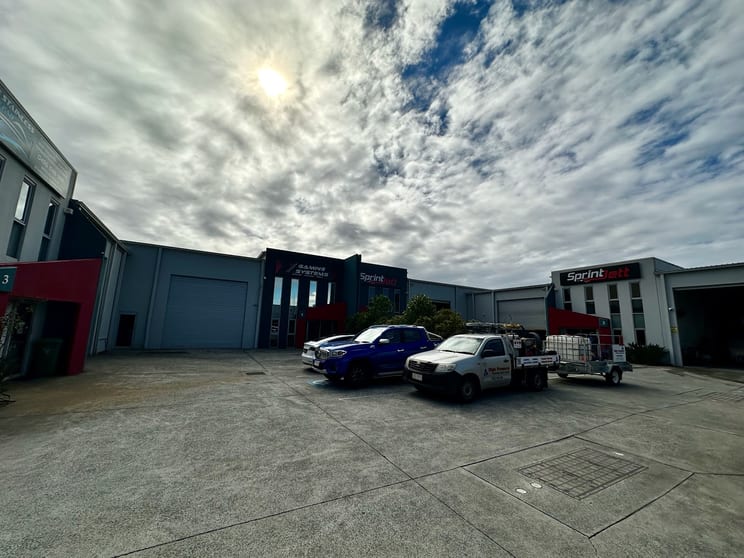 Click to view all images Coomera QLD 4209 - Image 1