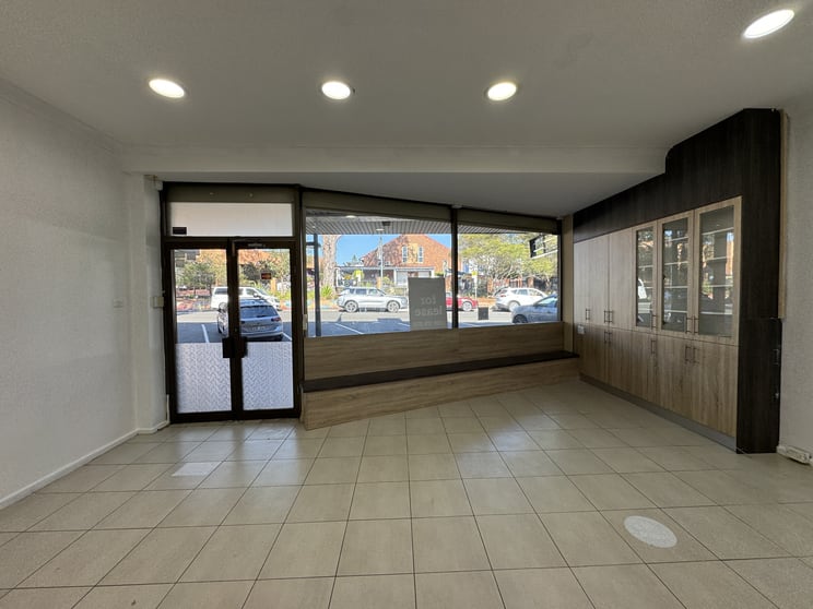 Click to view all images 96 Gymea Bay Road Gymea Bay NSW 2227 - Image 3