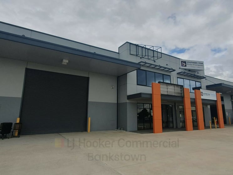 Click to view all images Wetherill Park NSW 2164 - Image 1