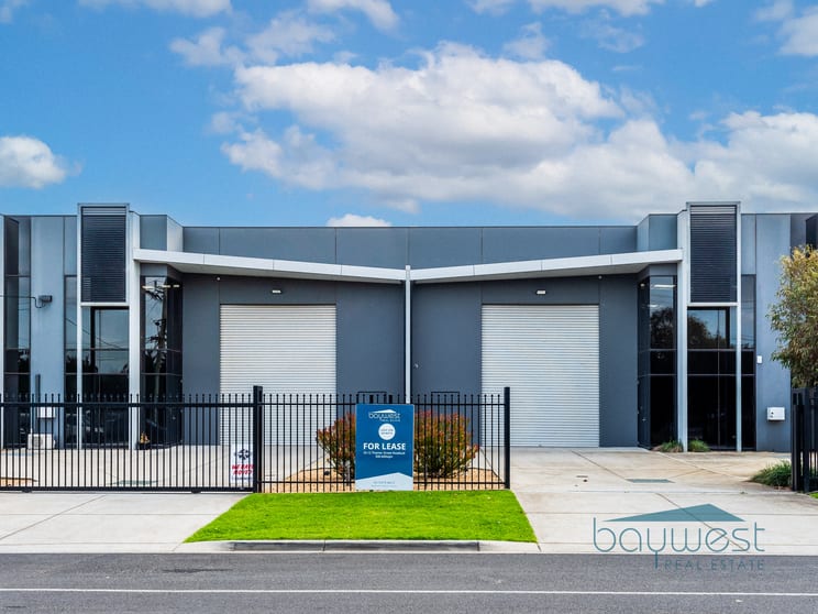 Click to view all images 10-12 Thamer Street Rosebud VIC 3939 - Image 2