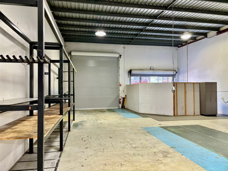 Click to view all images 2/2 Kendor Street Arundel QLD 4214 - Image 2