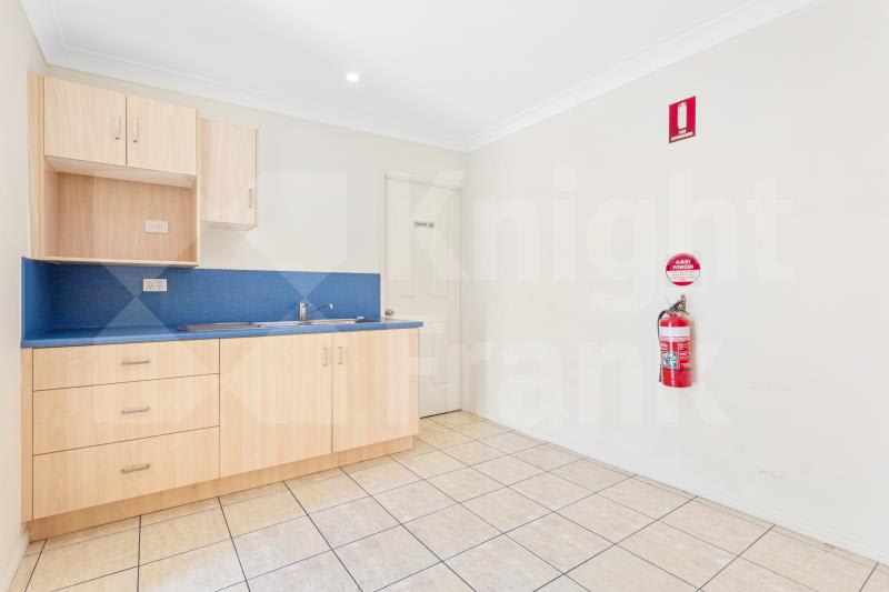 Click to view all images Shop 2/29 - 31 Berserker Street Berserker QLD 4701 - Image 2
