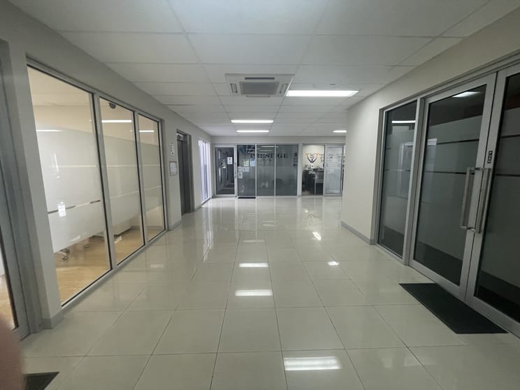 Click to view all images 11B/1-13 The Gateway Broadmeadows VIC 3047 - Image 3