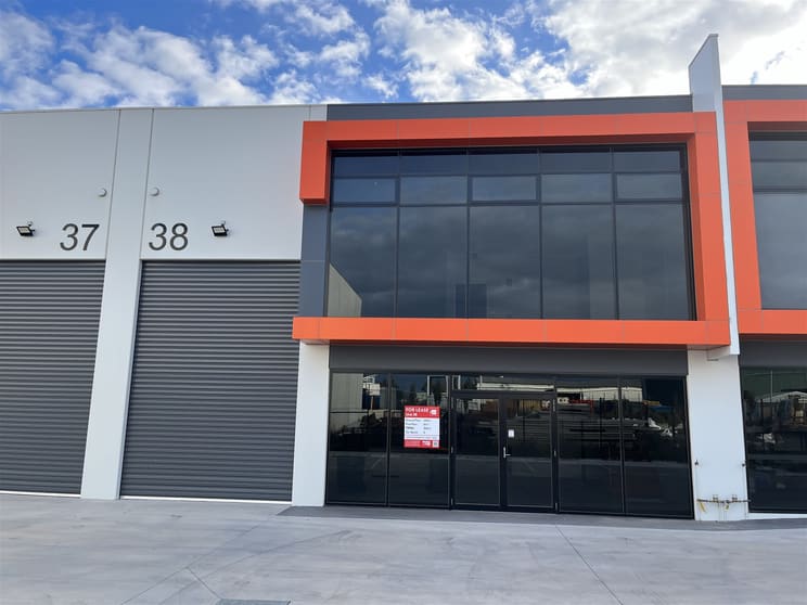 Click to view all images 38/49 McArthurs Road Altona North VIC 3025 - Image 1