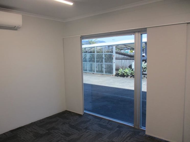 Click to view all images Shop 4 & 5/165-175 English Street Manunda QLD 4870 - Image 2