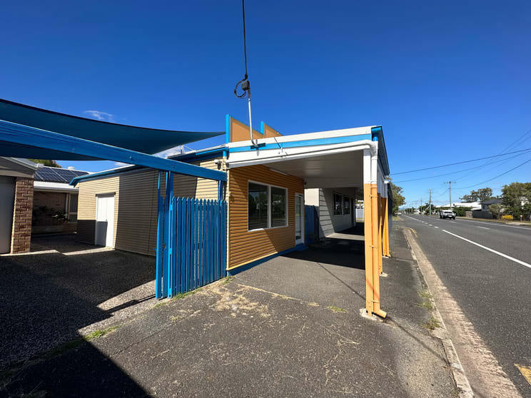 Click to view all images 370A Berserker Street Frenchville QLD 4701 - Image 3